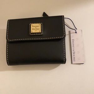 New Dooney and Bourke trifold wallet